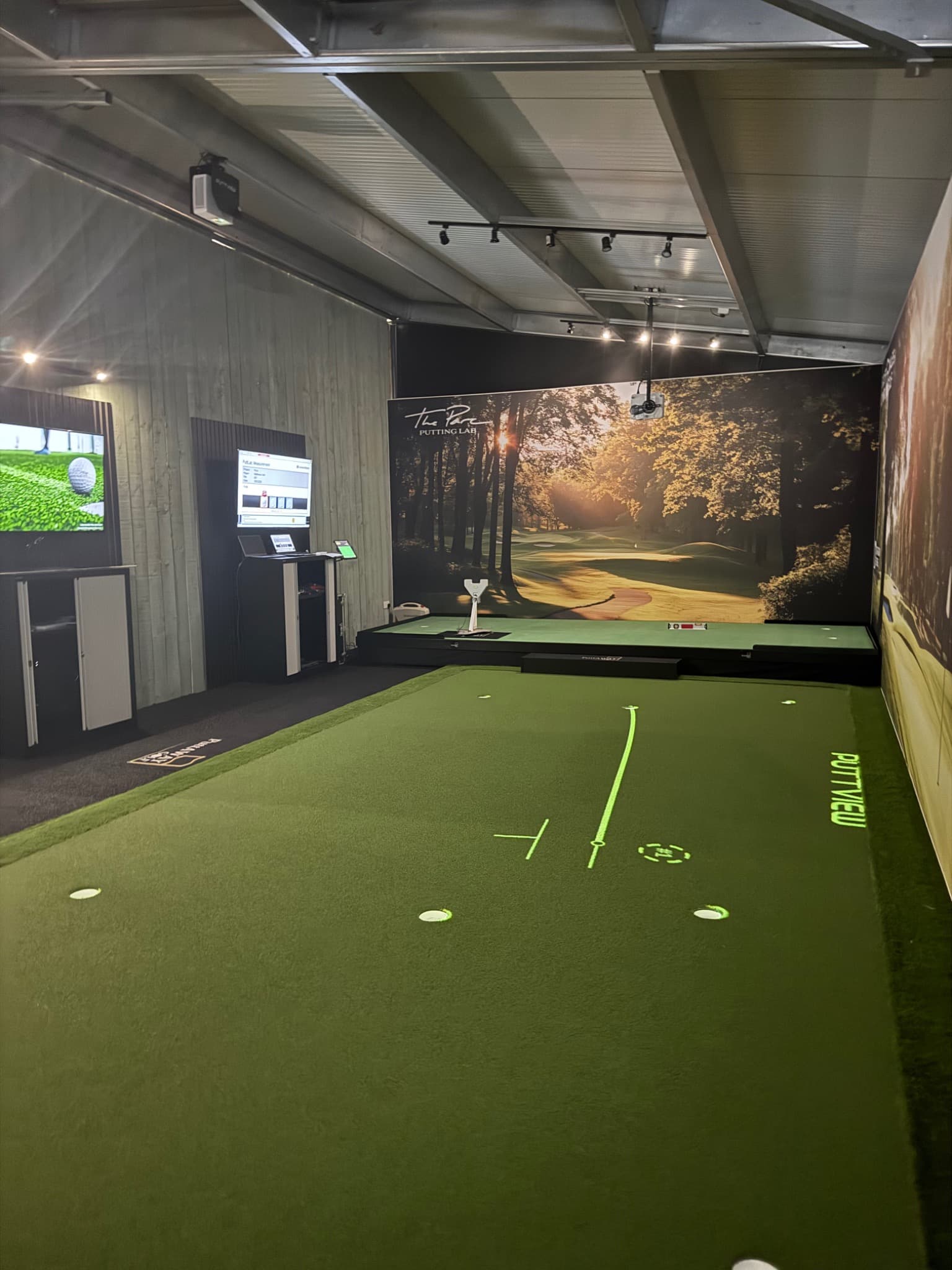 Putting Lab & Falcon Simulator